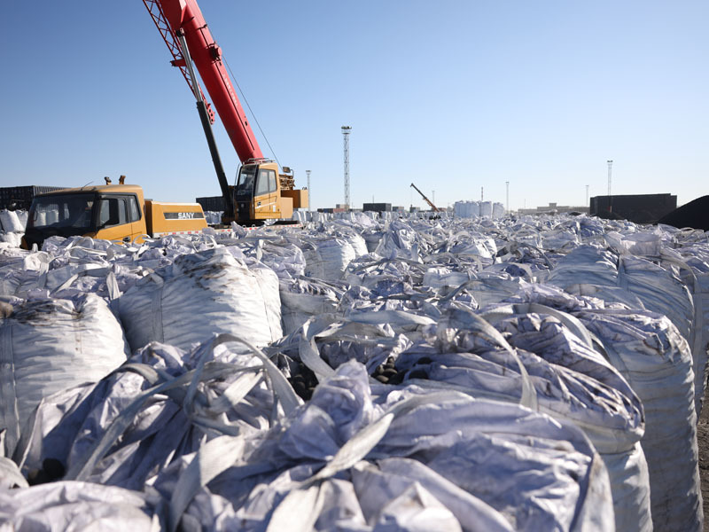 Улаанбаатар руу хоногт 1-2 цуваа буюу 2200-4400 тонн хагас коксон түлш хүргэгдэж байна